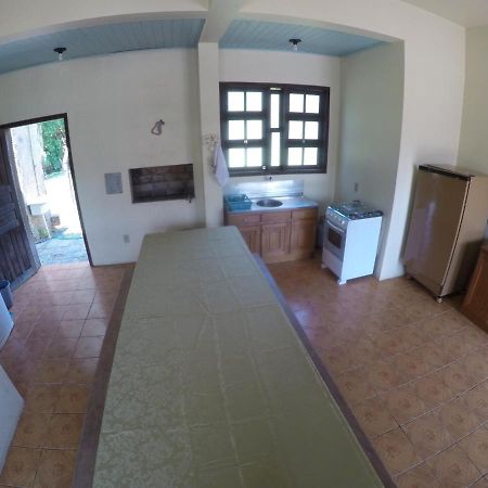 Suites Praia Da Ferrugem 가로파바 외부 사진